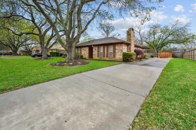 3720 Avenue R, Rosenberg, TX 77471 - photo 3