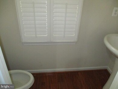 902 Hall Station Dr unit 104, Bowie, MD 20721 - photo 6