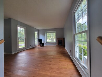 303 Deerfield Cir, Manchester, TN 37355 - photo 5