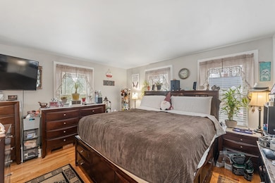 22 Benton St, Middleboro, MA 02346 - photo 7