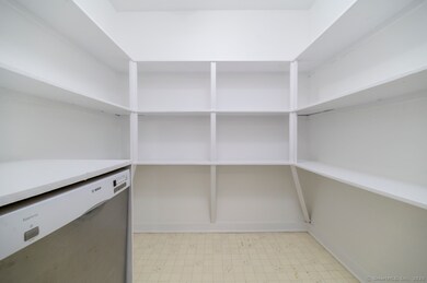 231 Flax Hill Rd unit 2, Norwalk, CT 06854 - photo 6