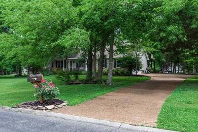long driveway for guests