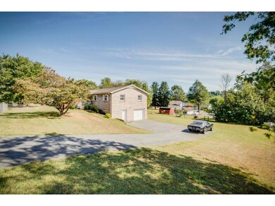 1012 Fremont Dr, Johnson City, TN 37601 - photo 3