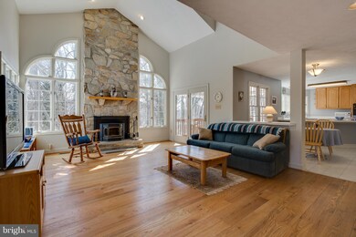 10 Spring Heath Ct, Windsor Mill, MD 21244 - photo 4