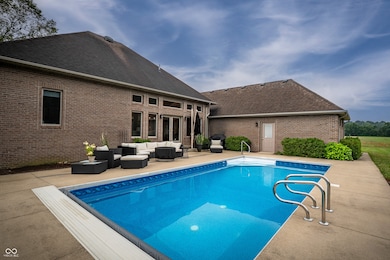 8660 W 300 S, Columbus, IN 47201 - photo 5