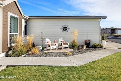 200 Bridle Way unit 177, Yakima, WA 98901 - photo 2