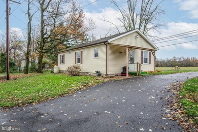 282 Woodstown Daretown Rd, Pilesgrove, NJ 08098 - photo 6