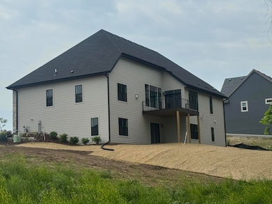 213 W Fairview Dr, Mequon, WI 53092 - photo 2