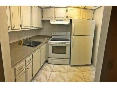 231 Sheffield J, West Palm Beach, FL 33417 - photo 2