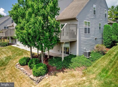 522 Bridgeview Dr, Lemoyne, PA 17043 - photo 4