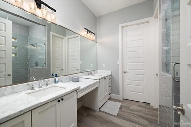 1813 Saint Claire Ave, Edinburg, TX 78539 - photo 6