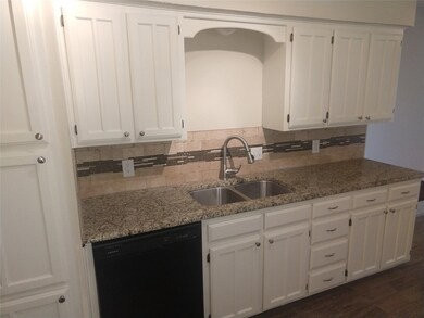 3819 Wrentham Dr, Arlington, TX 76016 - photo 5