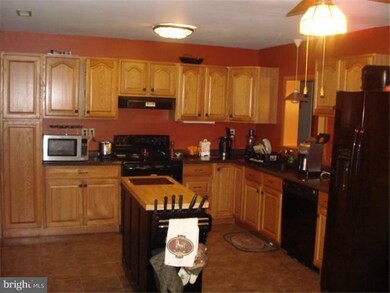 1824 Lillian Dr, Williamstown, NJ 08094 - photo 6