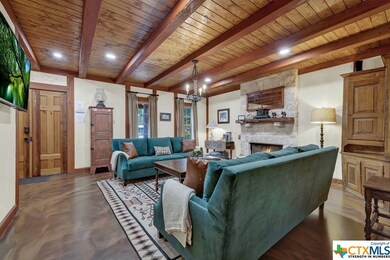 508 W San Antonio St, Fredericksburg, TX 78624 - photo 5