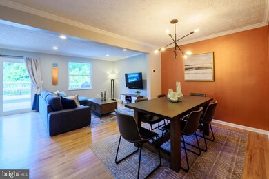 3725 Mazewood Ln, Fairfax, VA 22033 - photo 6