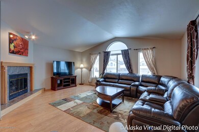 Living Room w/Gas Fireplace