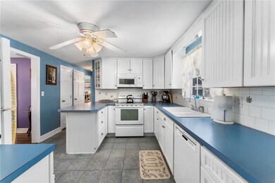 218 Forbes St, Riverside, RI 02915 - photo 5