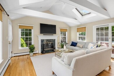 60 Old County Rd, Hingham, MA 02043 - photo 3