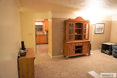 LOOKING TOWARD KITCHEN