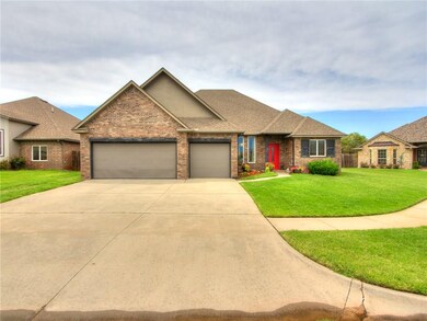 17713 Sparrowhawk Ln, Edmond, OK 73012 - photo 2