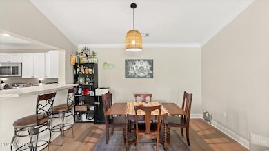 08-Dining Area