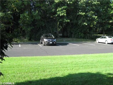 Exterior Front - LOADS OF PARKING ON THIS SIDE UNI