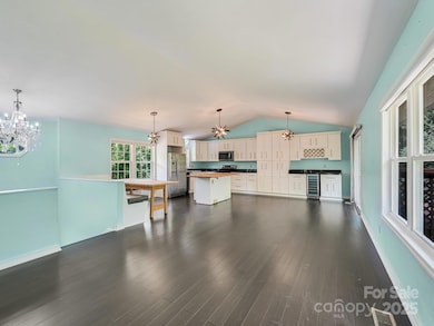 14 Spring Lake Dr, Fletcher, NC 28732 - photo 4