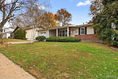 3290 Kingsley Dr, Florissant, MO 63033 - photo 3