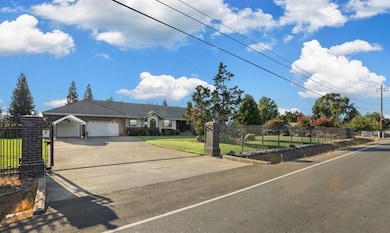 11791 N Alpine Rd, Lodi, CA 95240 - photo 4