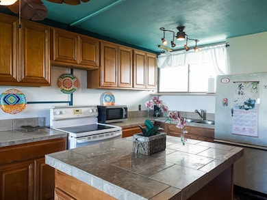 MaunaLoa Shores unit 505, Hilo, HI 96720 - photo 5