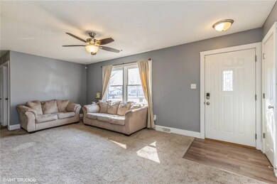 4419 SE 6th St, Des Moines, IA 50315 - photo 7