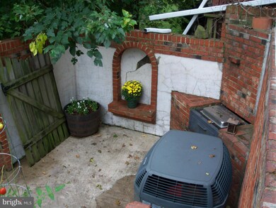 8249 Wycliffe Ct, Manassas, VA 20109 - photo 4