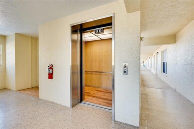 929 Wexford Blvd unit 929, Venice, FL 34293 - photo 7