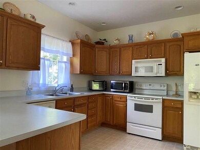 3193 Oakland Station Rd, Saint Albans, VT 05478 - photo 6