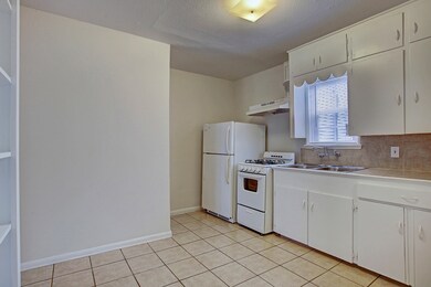 2202 Park St unit 8, Houston, TX 77019 - photo 6