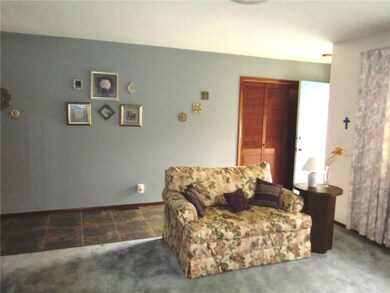 2903 E Berwyn St, Indianapolis, IN 46203 - photo 4