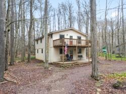 153 Gross Dr, Pocono Pines, PA 18350 - photo 2