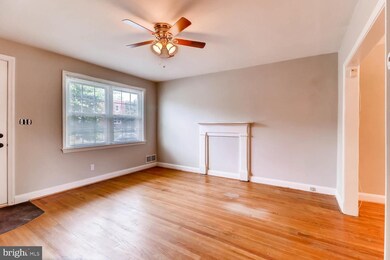 8617 Oak Rd, Parkville, MD 21234 - photo 7