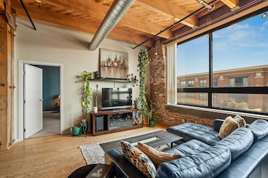 Cobblers Lofts unit 503, Milwaukee, WI 53212 - photo 5