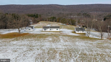 475 Lesentier Ln, Harrisburg, PA 17112 - photo 2