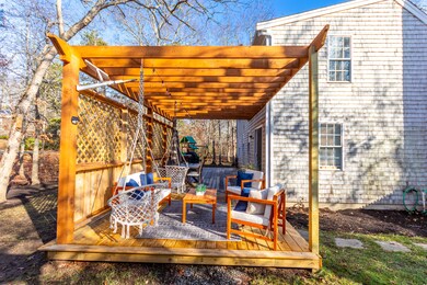 Expansive deck for entertaining