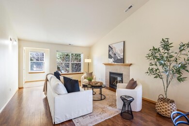 batch_8-web-or-mls-3245 SW Indian Place,