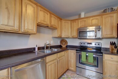 7211 E 22nd Ave, Anchorage, AK 99504 - photo 4