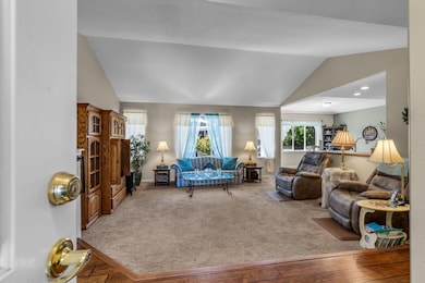 2116 NW Elm Ave, Redmond, OR 97756 - photo 4