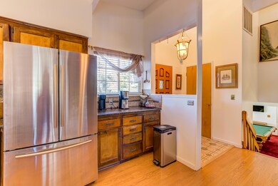 Entry / Kitchen