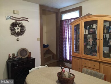 505 S 2nd St, Chambersburg, PA 17201 - photo 6