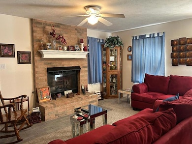 1027 Crestview Dr E, Atlanta, TX 75551 - photo 4