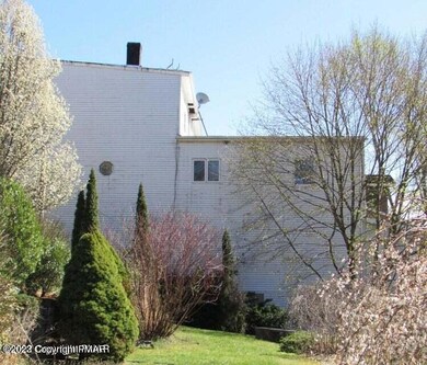 14 Carbon St, Weatherly, PA 18255 - photo 3