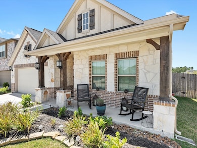 front porch sittin' anyone?