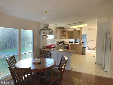 6725 Timberbrook Ln, Spotsylvania, VA 22551 - photo 5